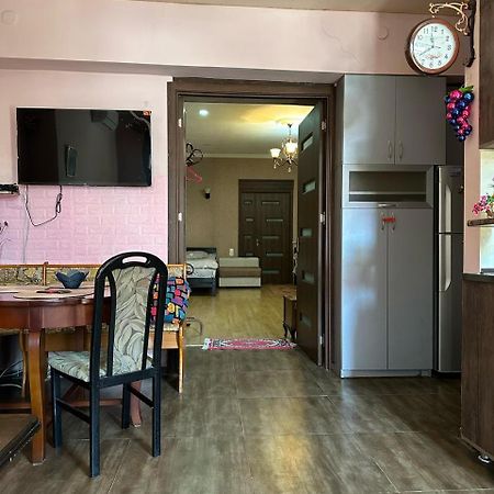Historical Apartment In City Center Тбилиси Экстерьер фото